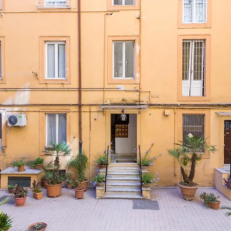 Casa Delle Vittorie 26 דירה *